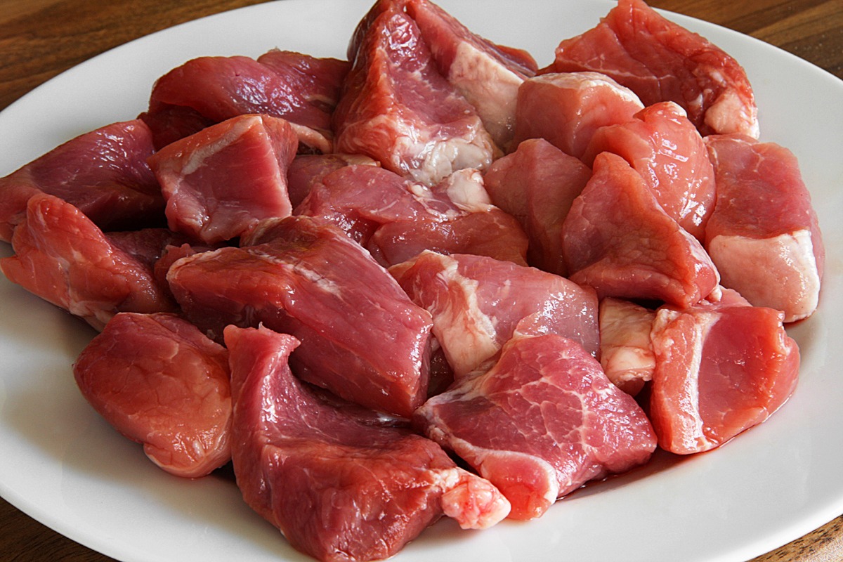 За січень м'ясопереробка випустила понад 20 тонн свинини